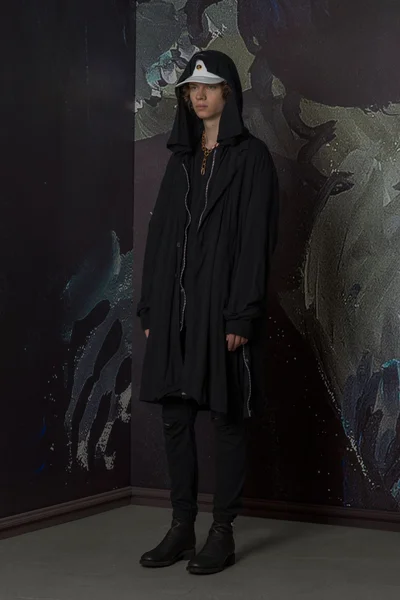 Look 18